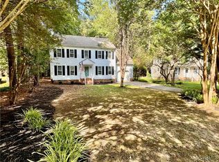 5712 Laurel Trail Rd, Midlothian, VA 23112