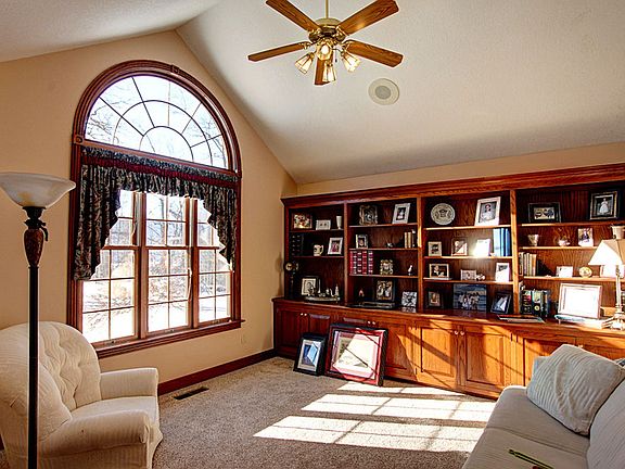3rd image of 4870 Brookhill Lane