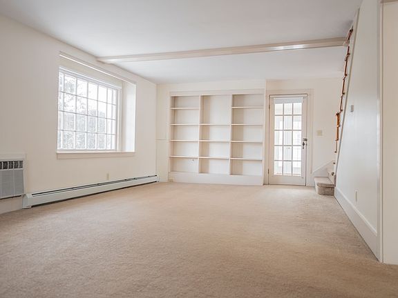 5th image of 48 Grant St