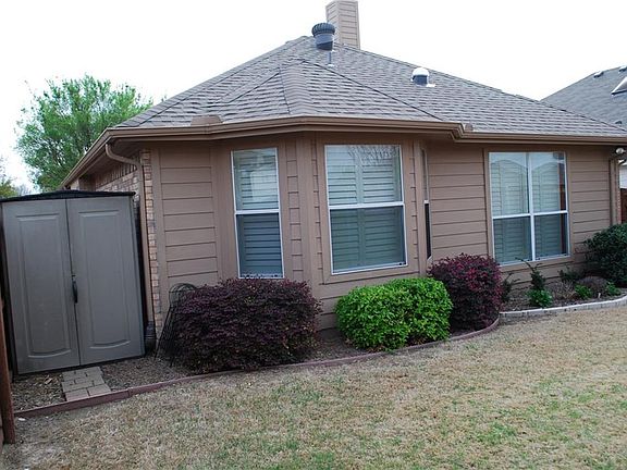 5th image of 1705 Heron Dr