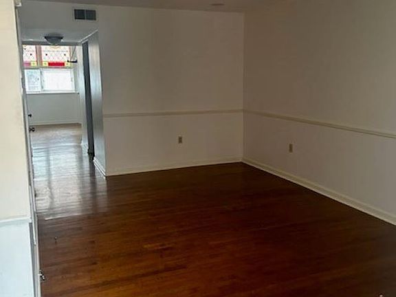 5th image of 1500 Center St APT 5