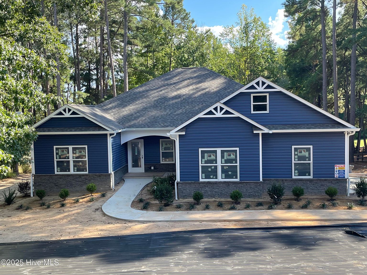 107 Devonshire Avenue W