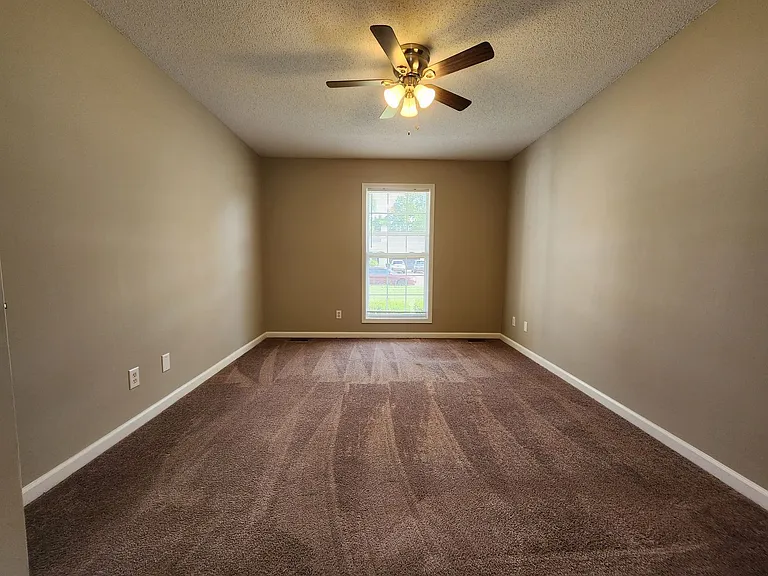 4048 New Grange Cir — Photo 10