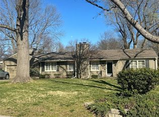 8015 Ensley Ln, Leawood, KS 66206