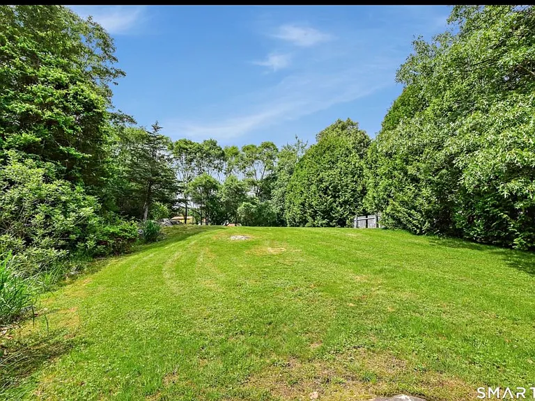 289 Salem Tpke — Photo 2