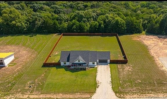 2nd image of 17520 County Road 3539