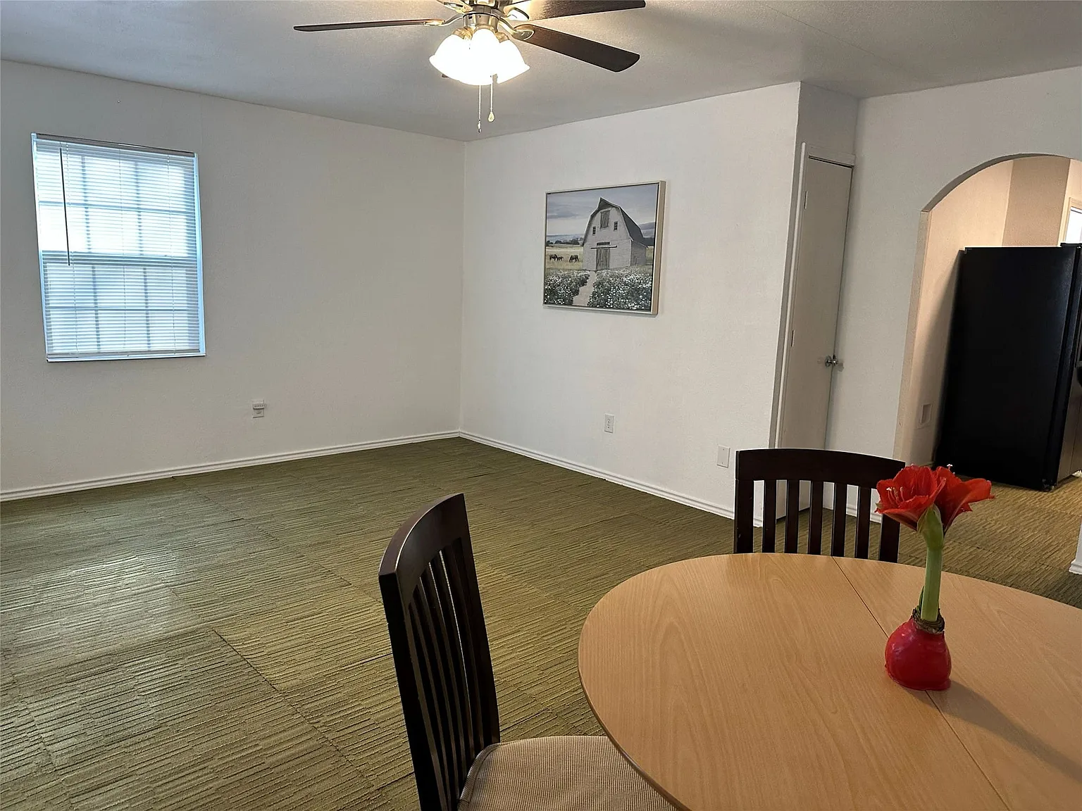 2 bed, 1.0 bath, 800 sqft, $1,175 — Photo 4