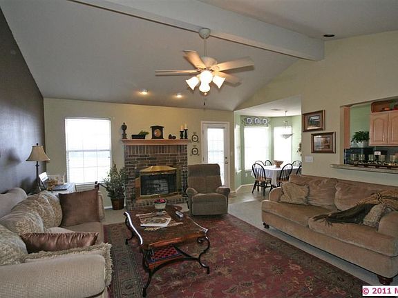 2nd image of 19415 Holly Ct