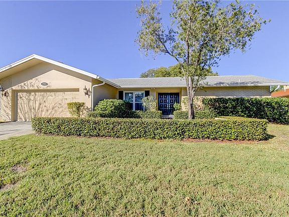 2nd image of 2664 Saint Andrews Dr