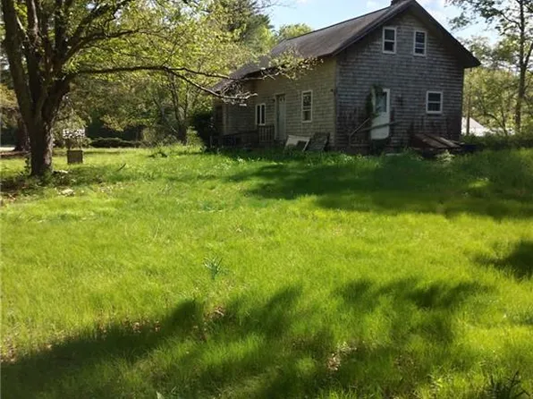 28 Beaver River Schoolhouse Rd, Richmond, RI 02892