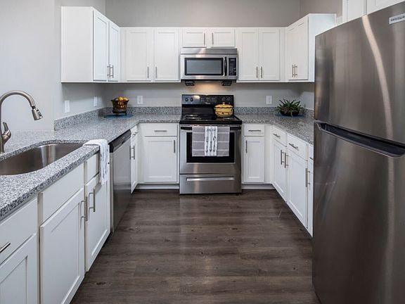 5th image of 14895 Peyton Dr #19B