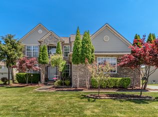 6343 Anna Dr, Belleville, MI 48111