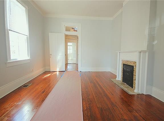 3rd image of 127 S Gayoso St