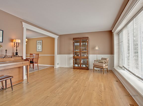 4th image of 213 Alexandria Dr