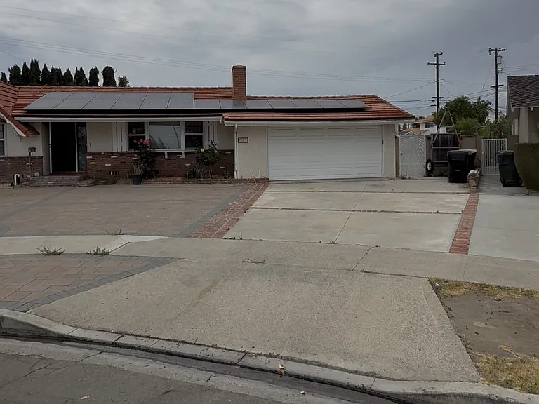 700 S Yana Dr — Photo 3