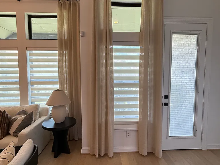 4916 Dickens Landing Dr — Photo 34