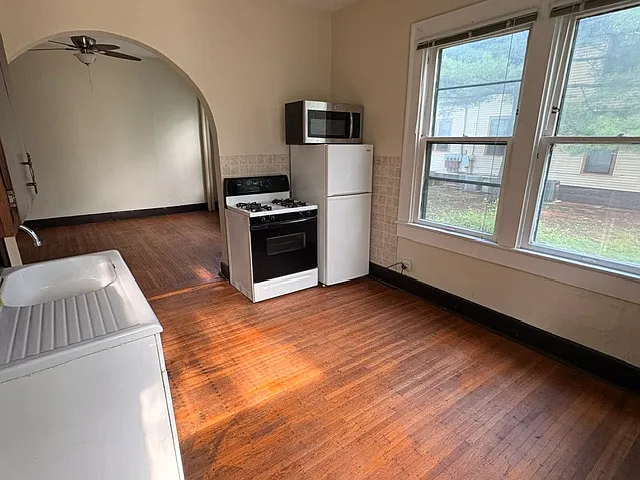624B Woodruff Place Middle Dr — Photo 2