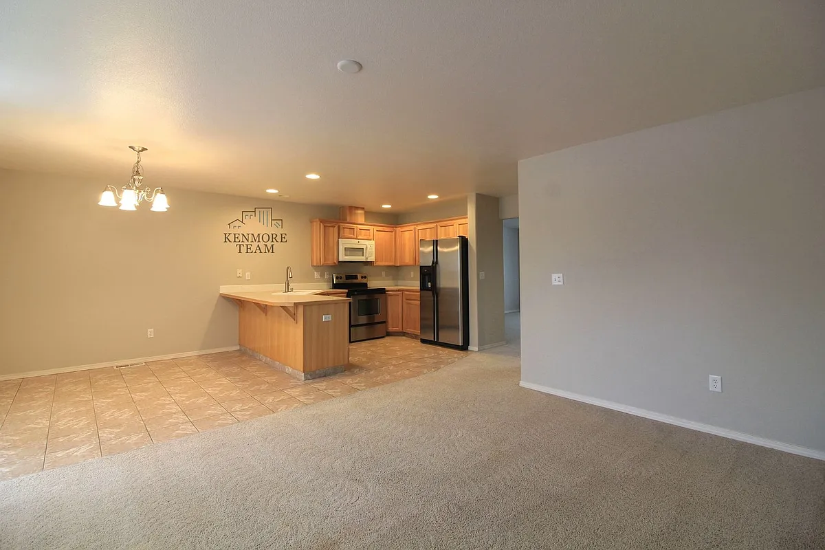 Building Photo - 4808 Guemes Ln