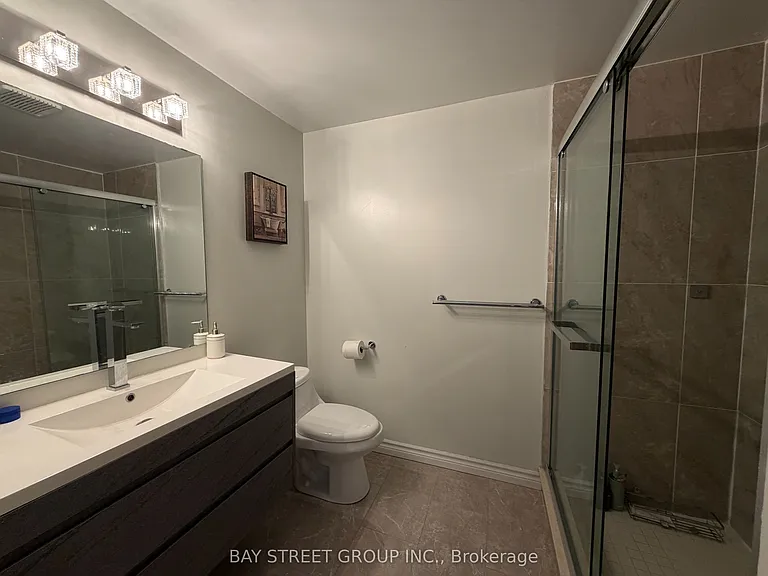 9 Ingleborough Ct — Photo 7