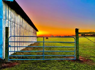 1928 Bruno Rd, High Hill, TX 78956