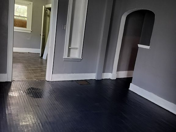 2nd image of 138 Harrison Ave