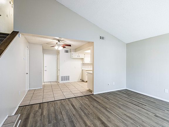4th image of 43265 20th St W #19