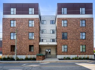 721 E North St APT 1C, Indianapolis, IN