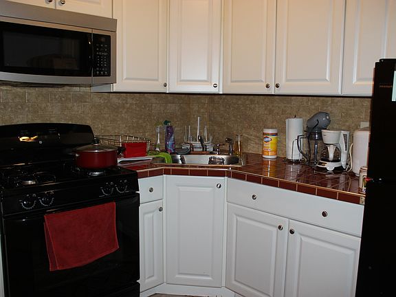 2nd floor kitchen