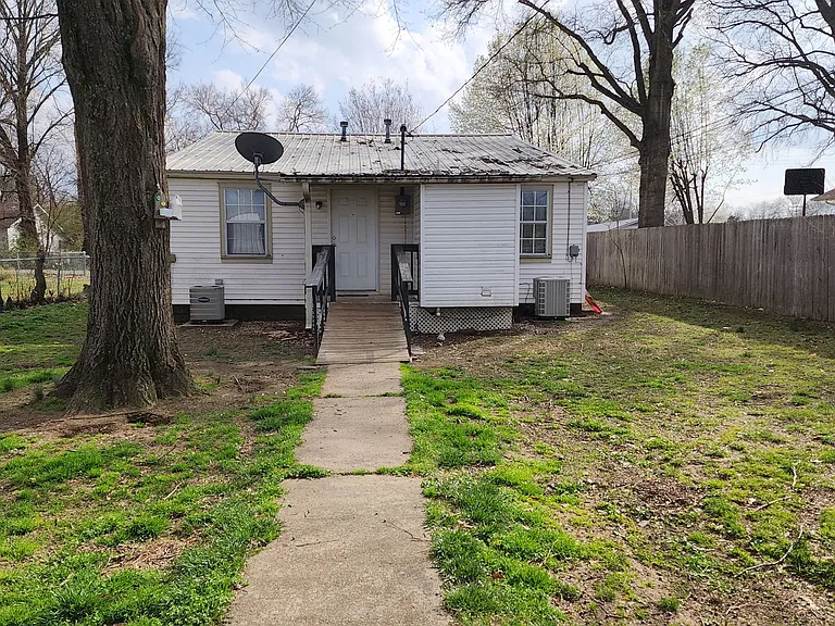 705 E 5th St #A & B — Photo 15
