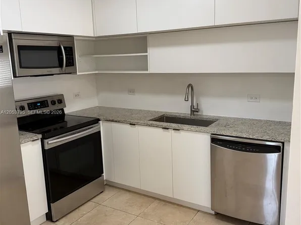 3600 N 56th Ave APT 115, Hollywood, FL 33021