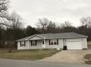 44 Olive Ave, Bonnieville, KY 42713