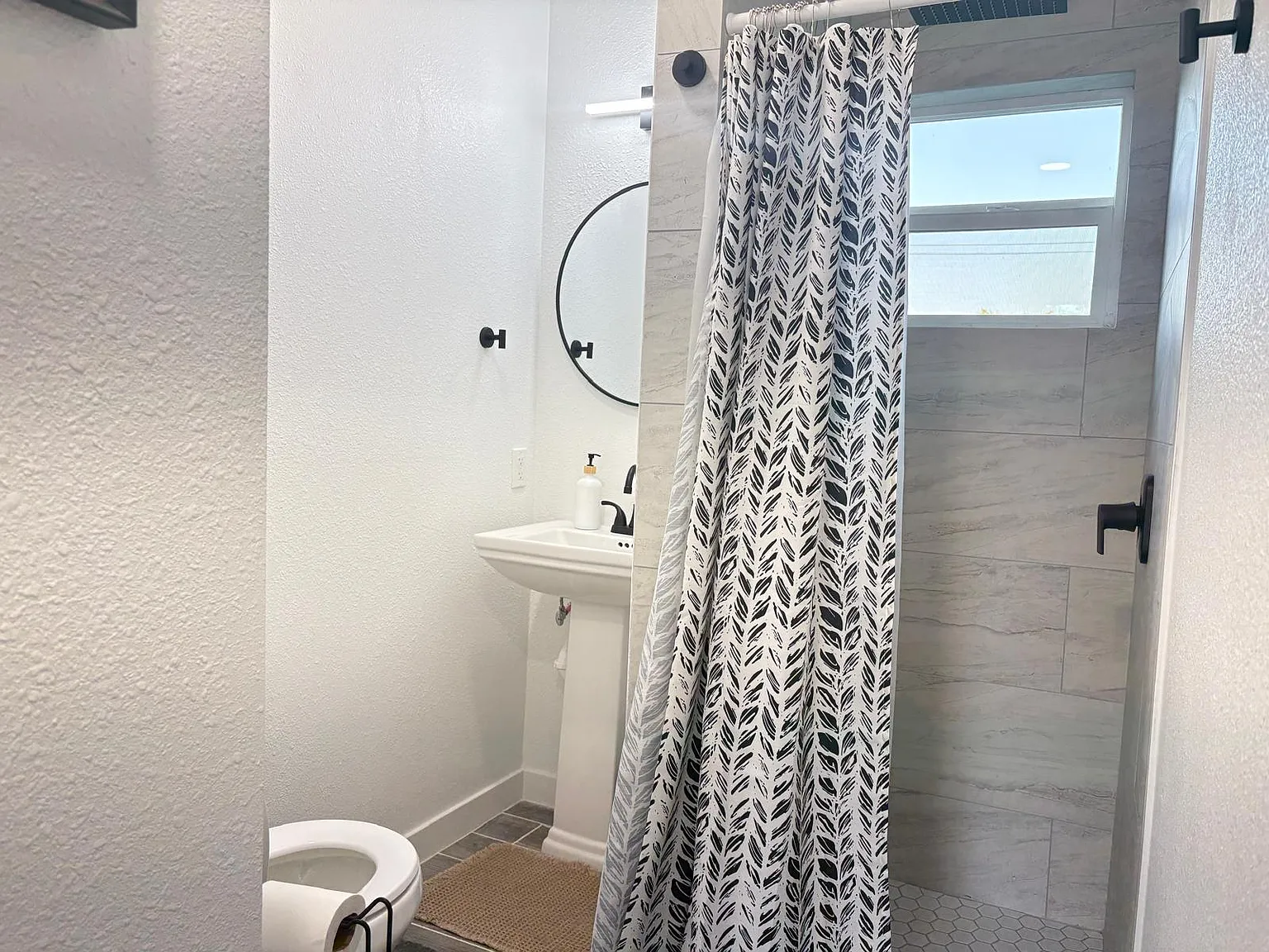 1 bed, 1530 sqft, $1,200 — Photo 1