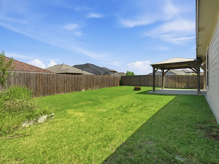 1113 Twin Brooks Ln — Photo 26