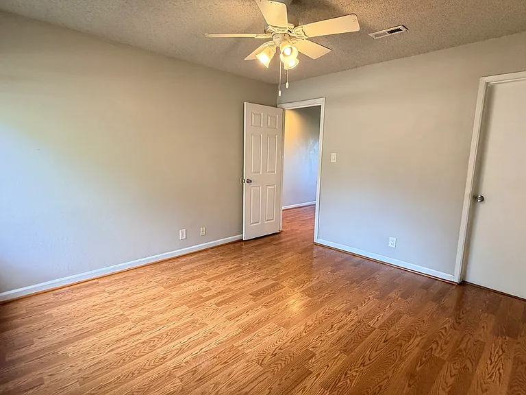 355 Parkview Ter #K4 — Photo 13