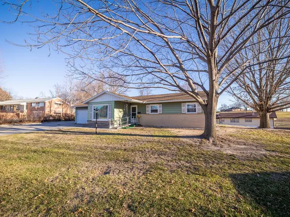 1121 Hillside Dr, Concordia, KS 66901