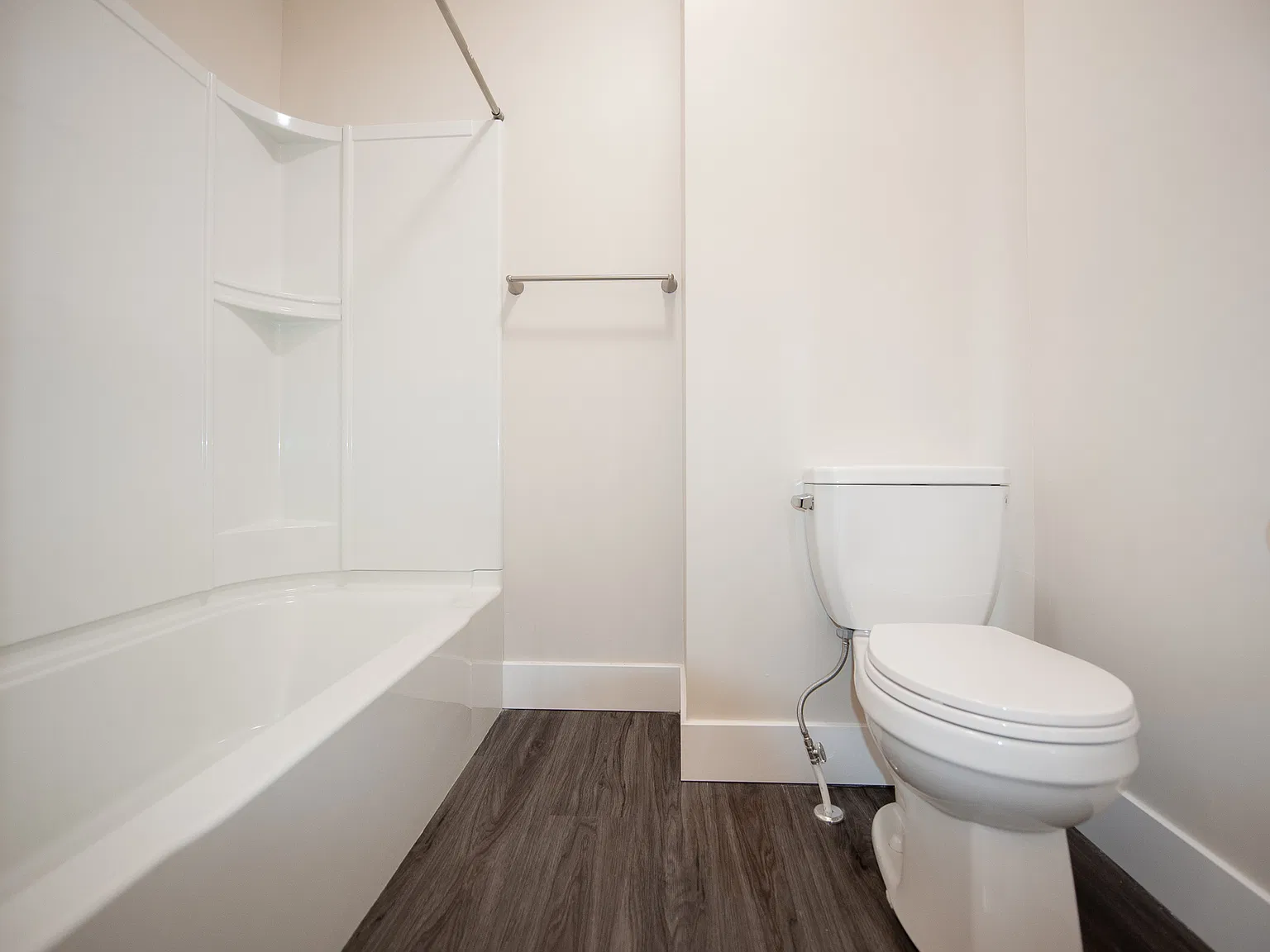 745 Wolseley Avenue — Photo 4