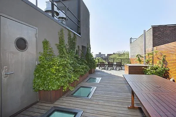 Rented by Triumph Property Group | media 22