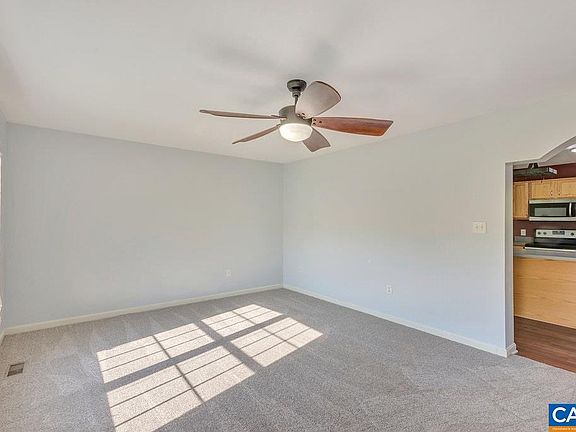 4th image of 17 Bolling Pl