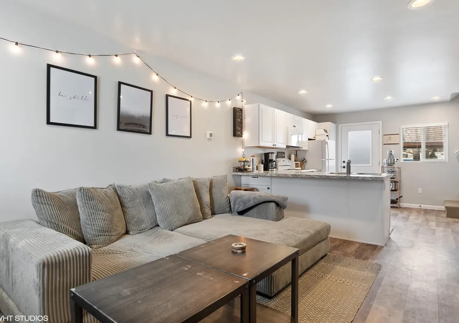 2B/1.5BA Duplex for Rent — Photo 2