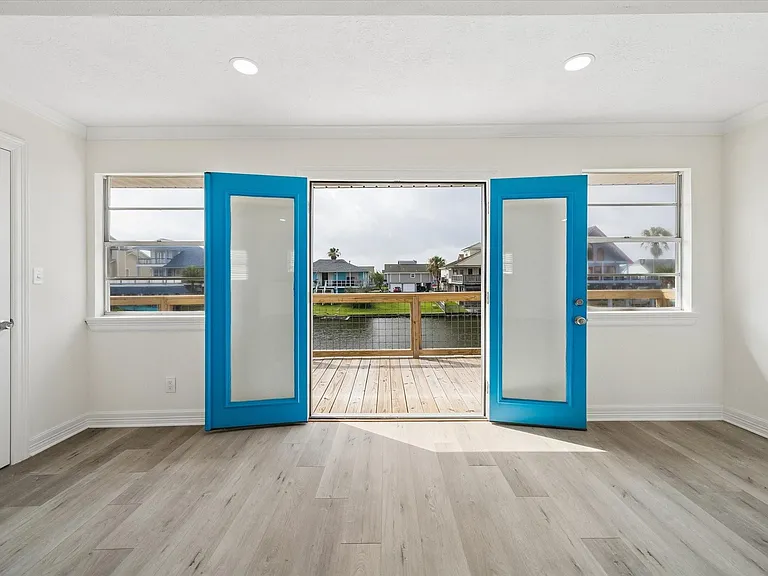 1079 Redfish St — Photo 3