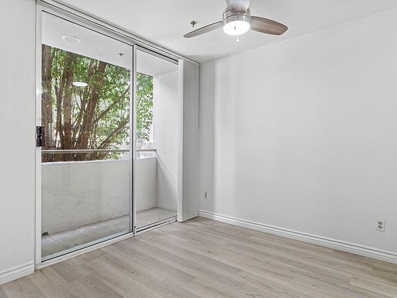 5th image of 1215 N Sycamore Ave APT 104