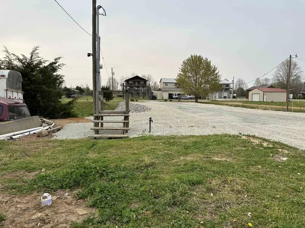 2700 Catfish Ln #17-18, Crump, TN 38327