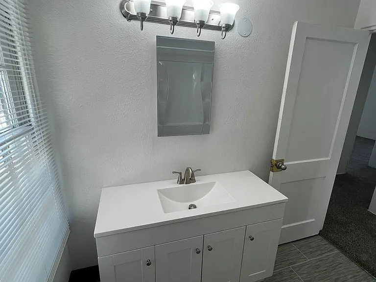 751 E. 14th Ave — Photo 21