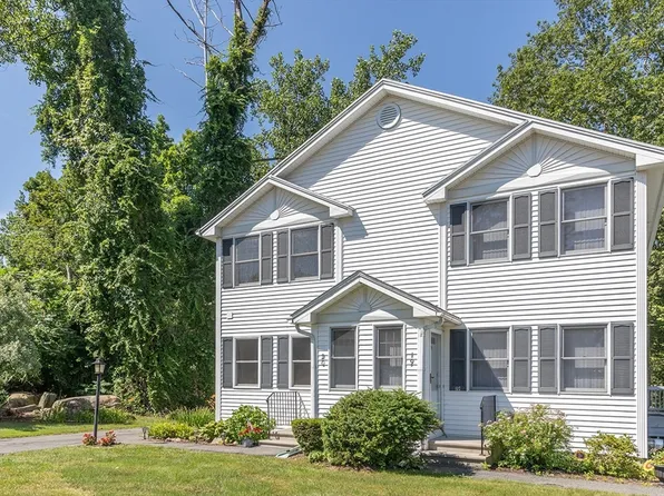 55 N Main St APT 20, Belchertown, MA 01007
