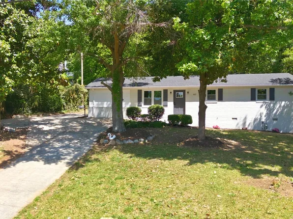 507 E South 2nd St, Seneca, SC 29678