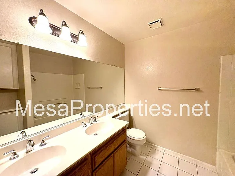 14383 La Crescenta Ave — Photo 27