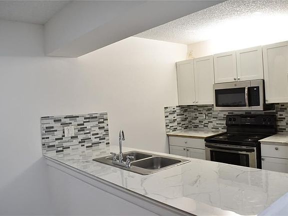 3rd image of 8348 N Coral Cir