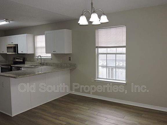 5th image of 2322 Shoal Creek Dr