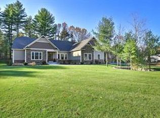 19 Foxhound Run, Saratoga Springs, NY 12866