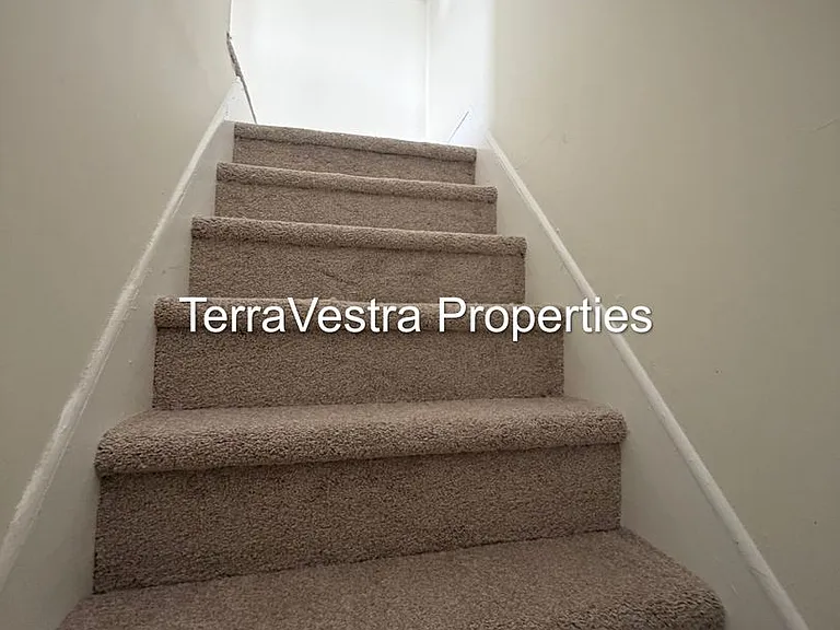 130-132 W McNeal St — Photo 14